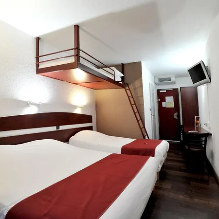 Szálloda Abbatiale Et Restaurant Centre 3*