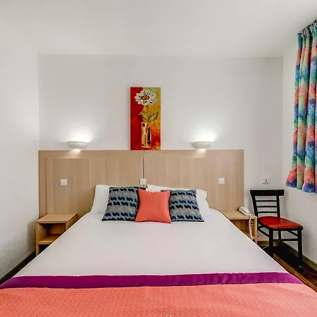 Hotel Abbatiale Et Restaurant Centre 3*